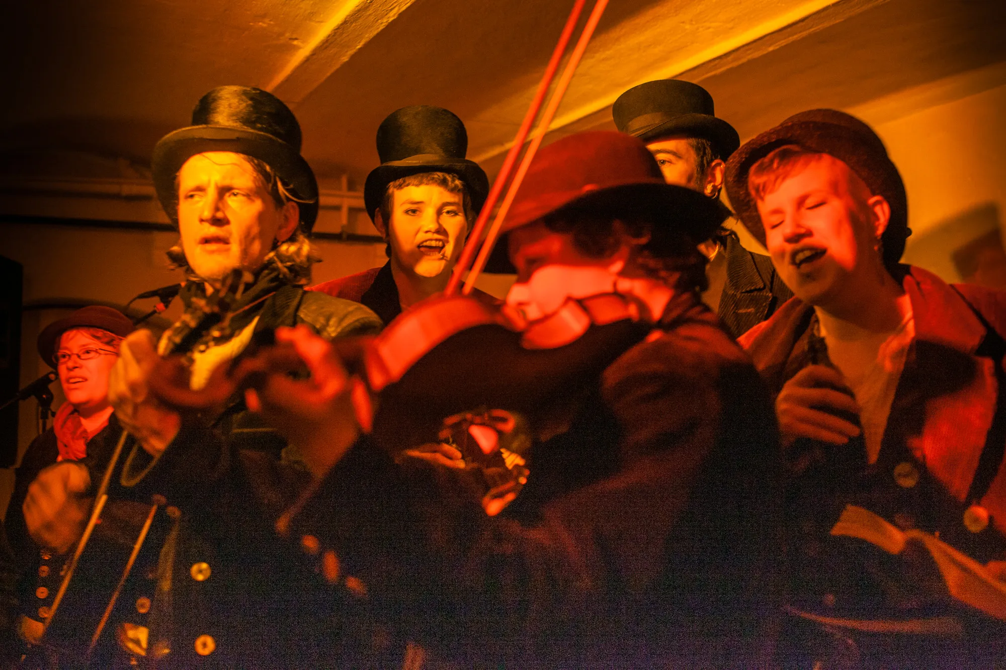 Musik und Gesang – Brauchtum einer Frau auf der Walz während ihrer mehrjährigen Wanderschaft